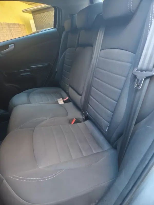 Alfa Romeo Giulietta 2016 - 9990 EUR, 166000 km - AUTO.MOTO.pt - 166000km - foto 12 de 12