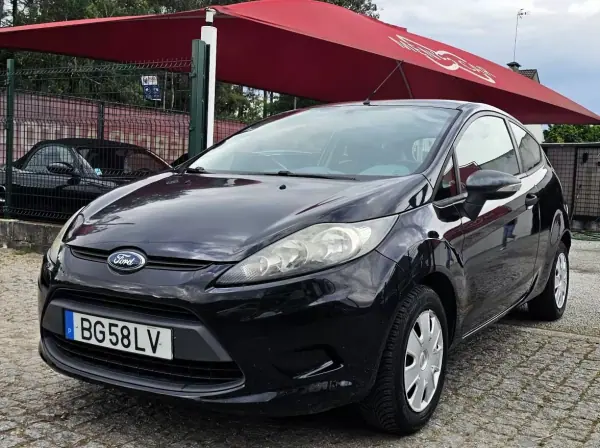 Ford Fiesta 2009 - 7500 EUR, 92000 km - AUTO.MOTO.pt - 92000km - foto 4 de 18