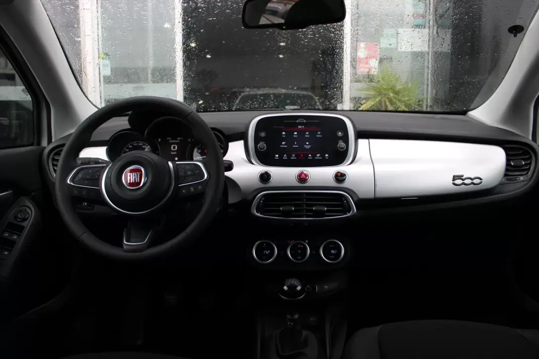 Fiat 500X 2021 - 16400 EUR, 7450 km - 7450km - foto 5 de 38