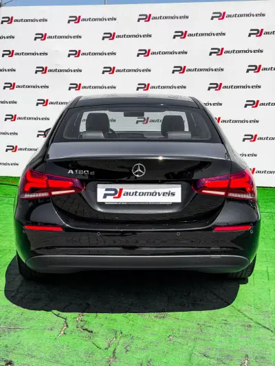 Mercedes-Benz A 180 Limousine 2019 - 21500 EUR, 149215 km - AUTO.MOTO.pt - 149215km - foto 11 de 26
