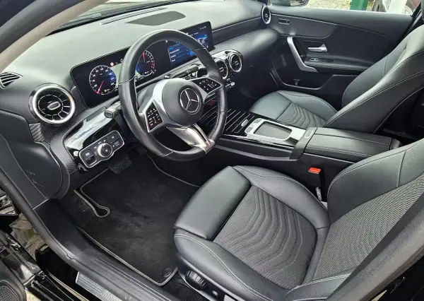 Mercedes-Benz A 250e 2023 - 31500 EUR, 70000 km - AUTO.MOTO.pt - 70000km - foto 5 de 24