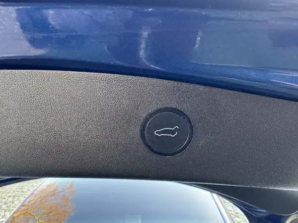 Tesla Model 3 2021 - 26500 EUR, 105000 km - AUTO.MOTO.pt - 105000km - foto 35 de 37