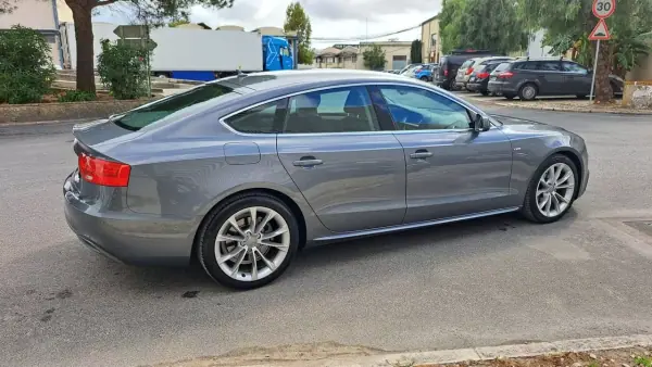 Audi A5 Sportback 2016 - 22500 EUR, 159375 km - AUTO.MOTO.pt - 159375km - foto 22 de 56