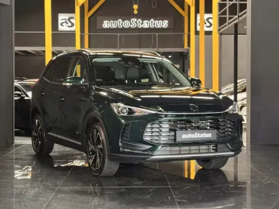 MG ZS 2025 - 24700km