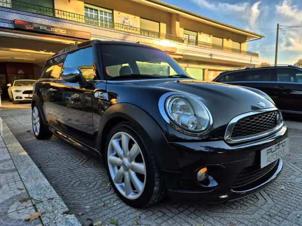MINI Clubman 2009 - 8500 EUR, 195000 km - AUTO.MOTO.pt - 195000km - foto 18 de 18