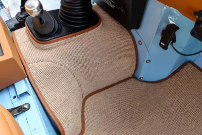 Land Rover Defender 2002 - 75000 EUR, 144875 km - AUTO.MOTO.pt - 144875km - foto 19 de 21