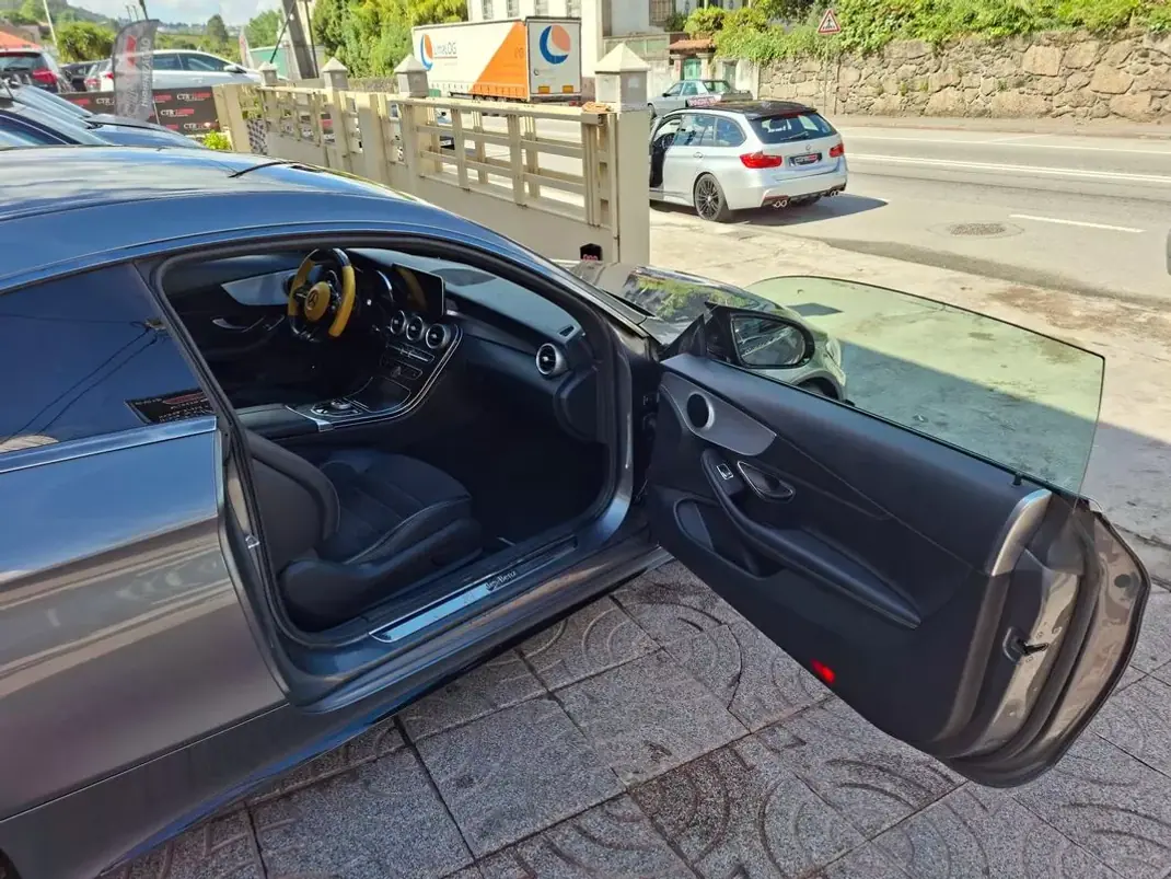Mercedes-Benz C 220 2016 - 26500 EUR, 181000 km - AUTO.MOTO.pt - 181000km - foto 20 de 32