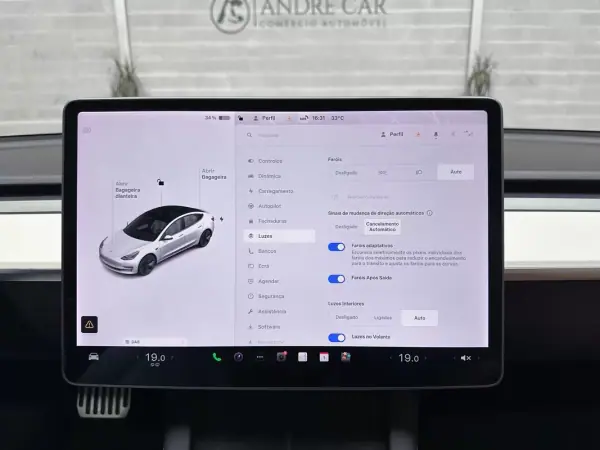 Tesla Model 3 2021 - 27950 EUR, 49088 km - AUTO.MOTO.pt - 49088km - foto 17 de 59