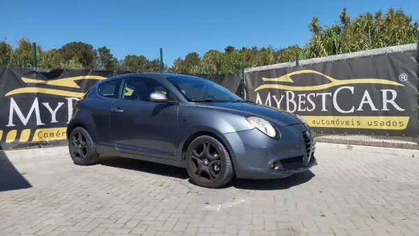 Alfa Romeo MiTo 2009 - 8900 EUR, 154158 km - AUTO.MOTO.pt - 154158km - foto 3 de 9
