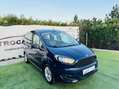 Ford Tourneo Courier 2017 - 9990 EUR, 168856 km - AUTO.MOTO.pt - 168856km - foto 3 de 47