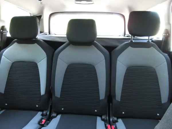 Citroën C4 Grand Picasso 2014 - 11490 EUR, 185000 km - AUTO.MOTO.pt - 185000km - foto 51 de 60