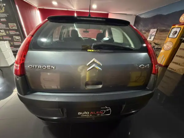 Citroën C4 2012 - 4000 EUR, 314828 km - AUTO.MOTO.pt - 314828km - foto 5 de 18