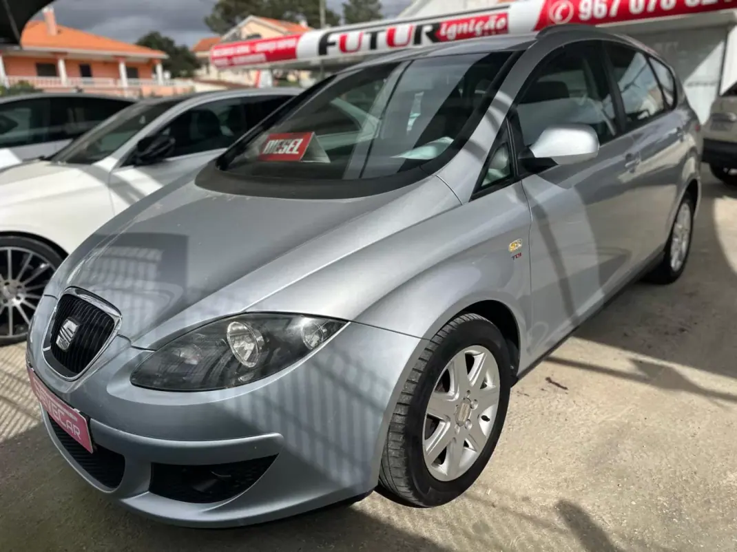 SEAT Altea XL 2007 - 8490 EUR, 250208 km - AUTO.MOTO.pt - 250208km - foto 1 de 7