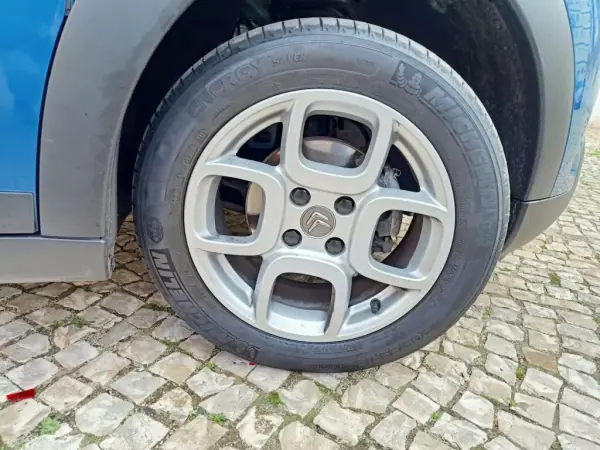 Citroën C4 Cactus 2018 - 13250 EUR, 122980 km - AUTO.MOTO.pt - 122980km - foto 18 de 21