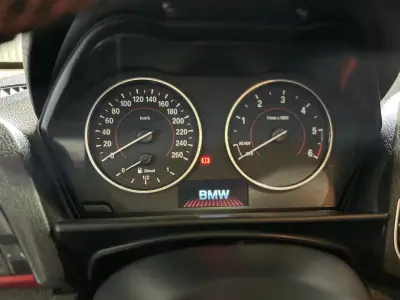 BMW 116 2014 - 11500 EUR, 237000 km - AUTO.MOTO.pt - 237000km - foto 18 de 24
