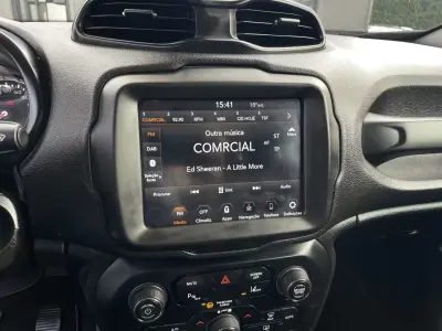 Jeep Renegade 2019 - 15500 EUR, 106977 km - AUTO.MOTO.pt - 106977km - foto 20 de 39