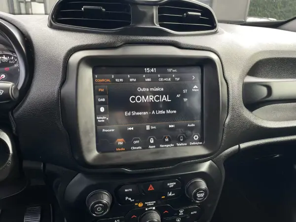 Jeep Renegade 2019 - 15500 EUR, 106977 km - AUTO.MOTO.pt - 106977km - foto 20 de 39