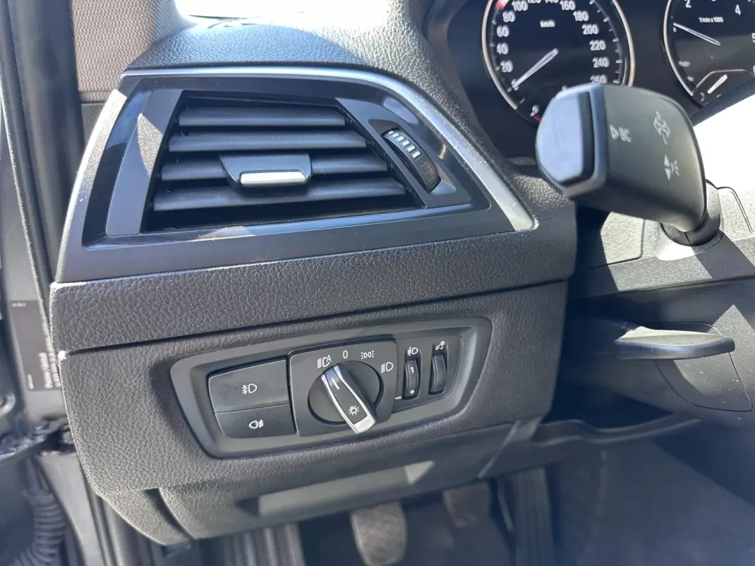 BMW 116 2017 - 14900 EUR, 240000 km - AUTO.MOTO.pt - 240000km - foto 13 de 39
