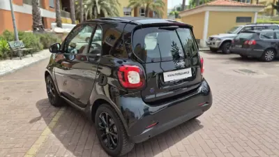 Smart ForTwo Coupé 2023 - 13280 EUR, 15000 km - AUTO.MOTO.pt - 15000km - foto 2 de 11