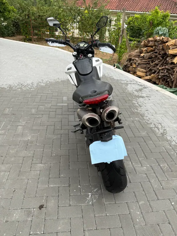 Ducati Hypermotard 796 2012 - 5600 EUR, 20148 km - AUTO.MOTO.pt - 20148km - foto 4 de 9
