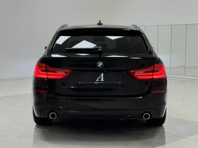 BMW 520 2018 - 24990 EUR, 153000 km - AUTO.MOTO.pt - 153000km - foto 11 de 52