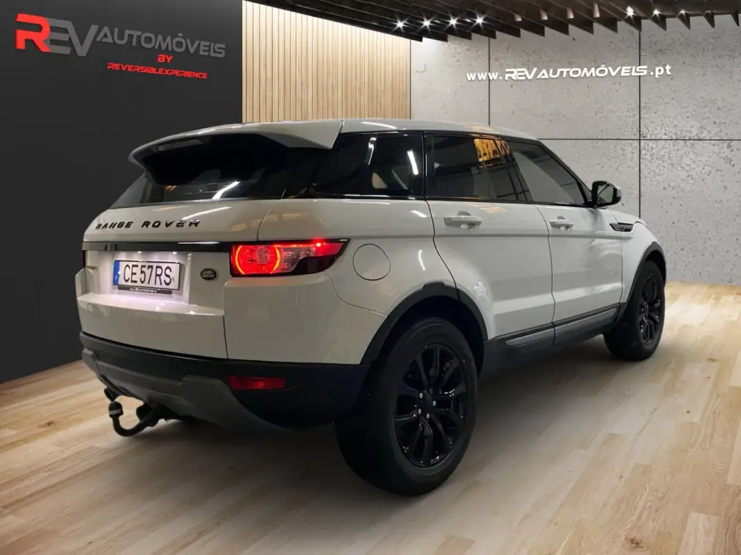 Land Rover Range Rover Evoque 2015 - 17950 EUR, 254700 km - AUTO.MOTO.pt - 254700km - foto 3 de 20