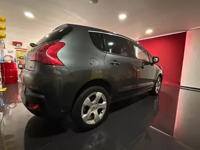 Peugeot 3008 2012 - 7500 EUR, 276404 km - 276404km - foto 6 de 19