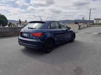 Audi A1 Sportback 2015 - 11990 EUR, 172000 km - 172000km - foto 7 de 39