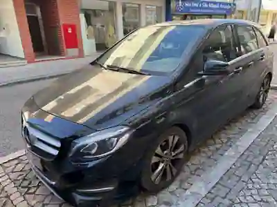 Mercedes-Benz B 180 2018 - 14500 EUR, 106000 km - AUTO.MOTO.pt - 106000km - foto 2 de 10