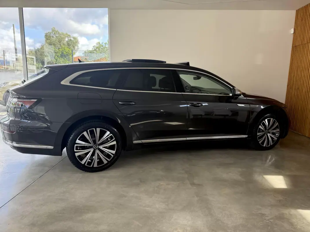 Volkswagen Arteon Shooting Brake 2021 - 23500 EUR, 168600 km - AUTO.MOTO.pt - 168600km - foto 21 de 144
