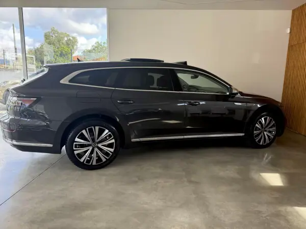 Volkswagen Arteon Shooting Brake 2021 - 23500 EUR, 168600 km - AUTO.MOTO.pt - 168600km - foto 21 de 144