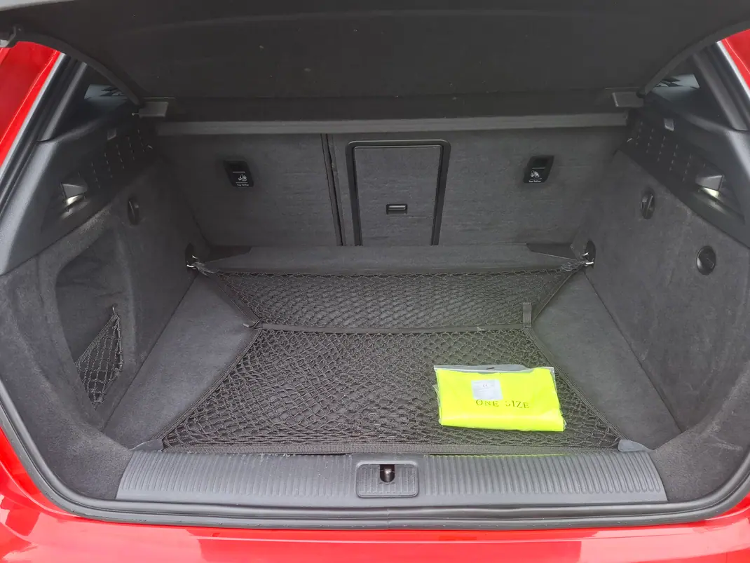 Audi A3 Sportback 2016 - 16500 EUR, 210000 km - AUTO.MOTO.pt - 210000km - foto 8 de 15