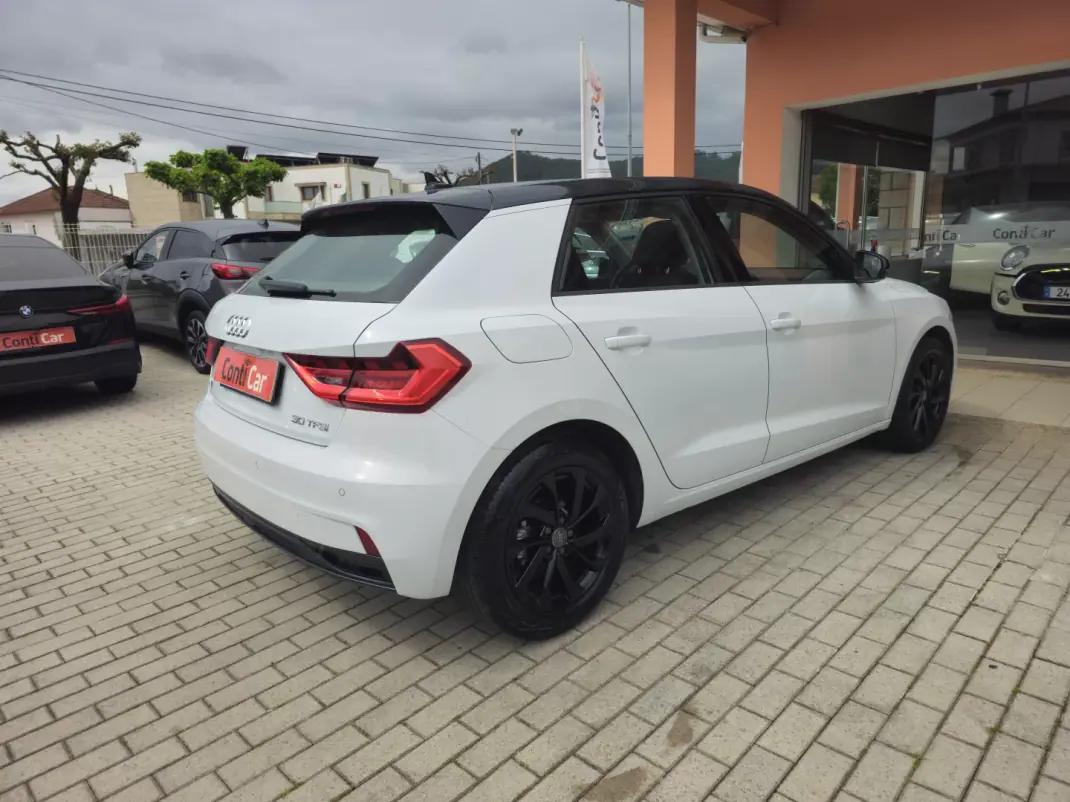 Audi A1 Sportback 2019 - 17990 EUR, 108000 km - AUTO.MOTO.pt - 108000km - foto 4 de 12