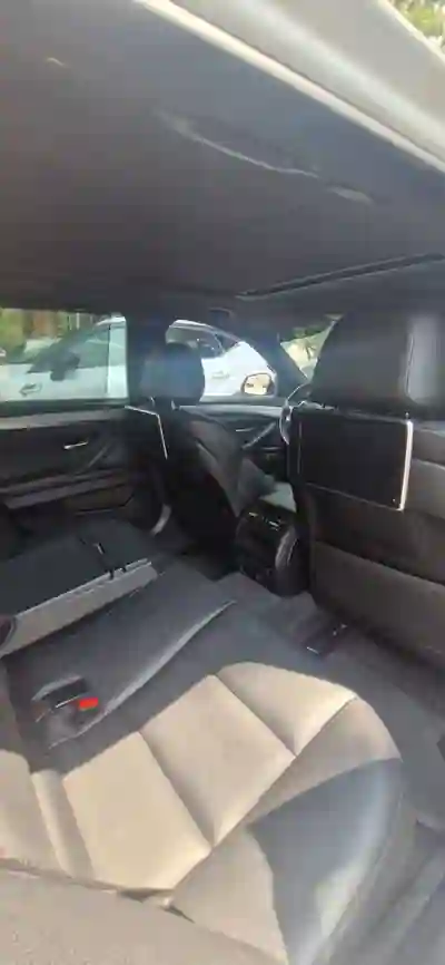 BMW 520 2016 - 18850 EUR, 222500 km - AUTO.MOTO.pt - 222500km - foto 8 de 19