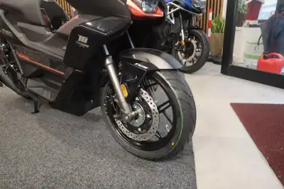 2025 - 2990 EUR, 1 km - AUTO.MOTO.pt - 1km - foto 6 de 12