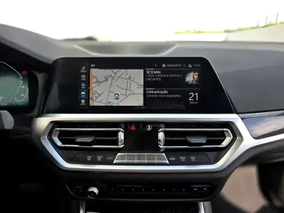 BMW 330 2019 - 28950 EUR, 67500 km - AUTO.MOTO.pt - 67500km - foto 23 de 42