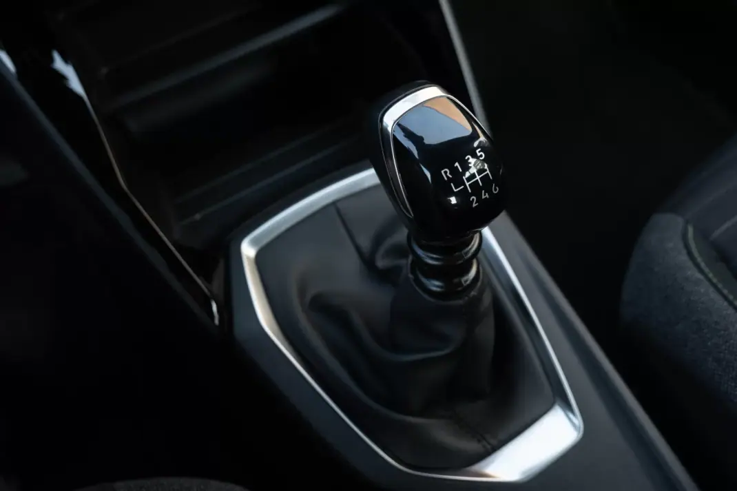 Peugeot 2008 2023 - 19750 EUR, 40500 km - AUTO.MOTO.pt - 40500km - foto 14 de 20