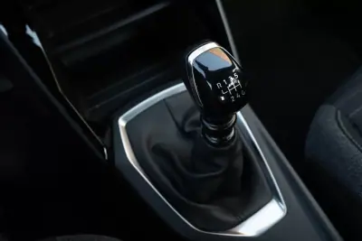 Peugeot 2008 2023 - 19750 EUR, 40500 km - AUTO.MOTO.pt - 40500km - foto 14 de 20