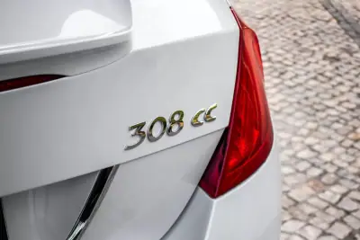 Peugeot 308 CC 2010 - 10450 EUR, 210184 km - AUTO.MOTO.pt - 210184km - foto 8 de 32