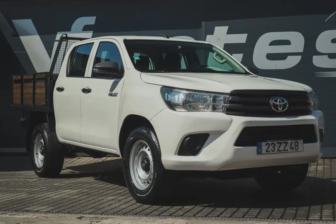 Toyota 2020 - 34880 EUR, 40250 km - AUTO.MOTO.pt - 40250km - foto 3 de 16