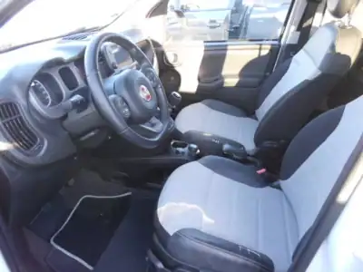 Fiat Panda 2021 - 11500 EUR, 83357 km - AUTO.MOTO.pt - 83357km - foto 8 de 11