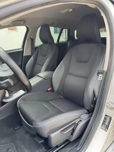 Volvo V60 2014 - 12950 EUR, 130000 km - 130000km - foto 12 de 27