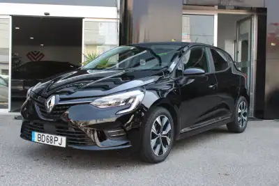 Renault Clio 2023 - 15900 EUR, 41700 km - AUTO.MOTO.pt - 41700km - foto 3 de 21