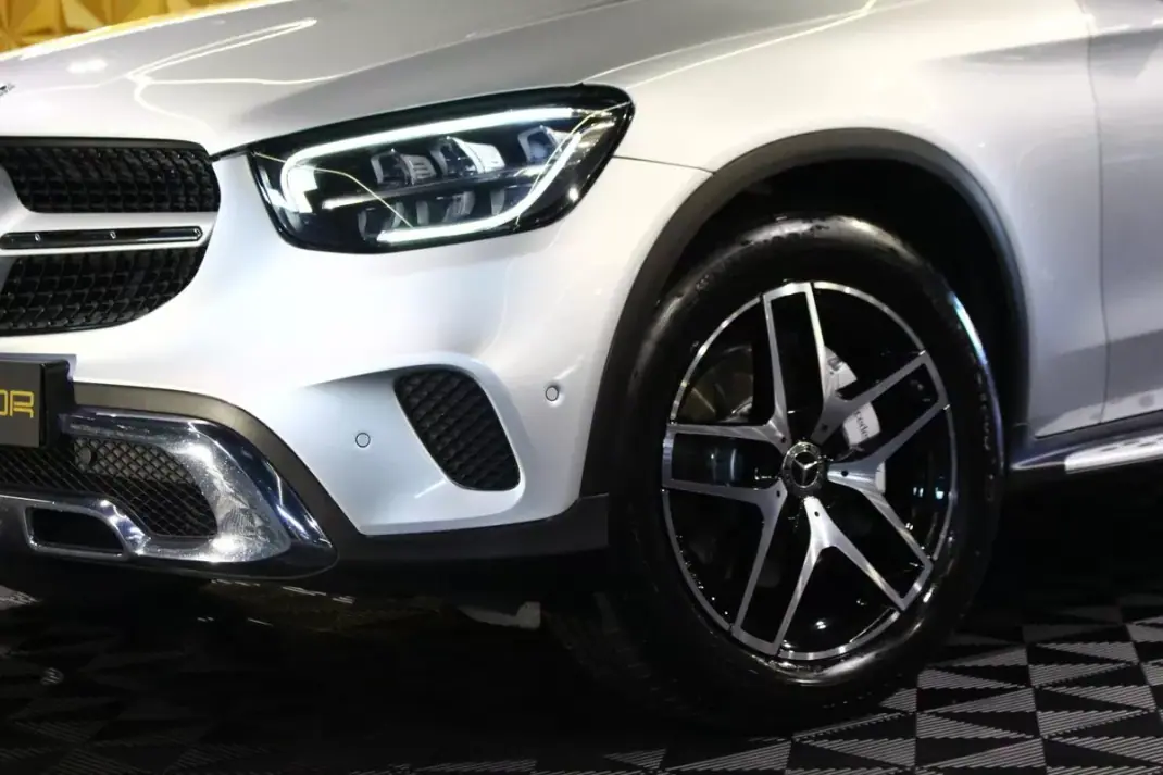 Mercedes-Benz GLC 220 2019 - 38500 EUR, 165000 km - 165000km - foto 2 de 37