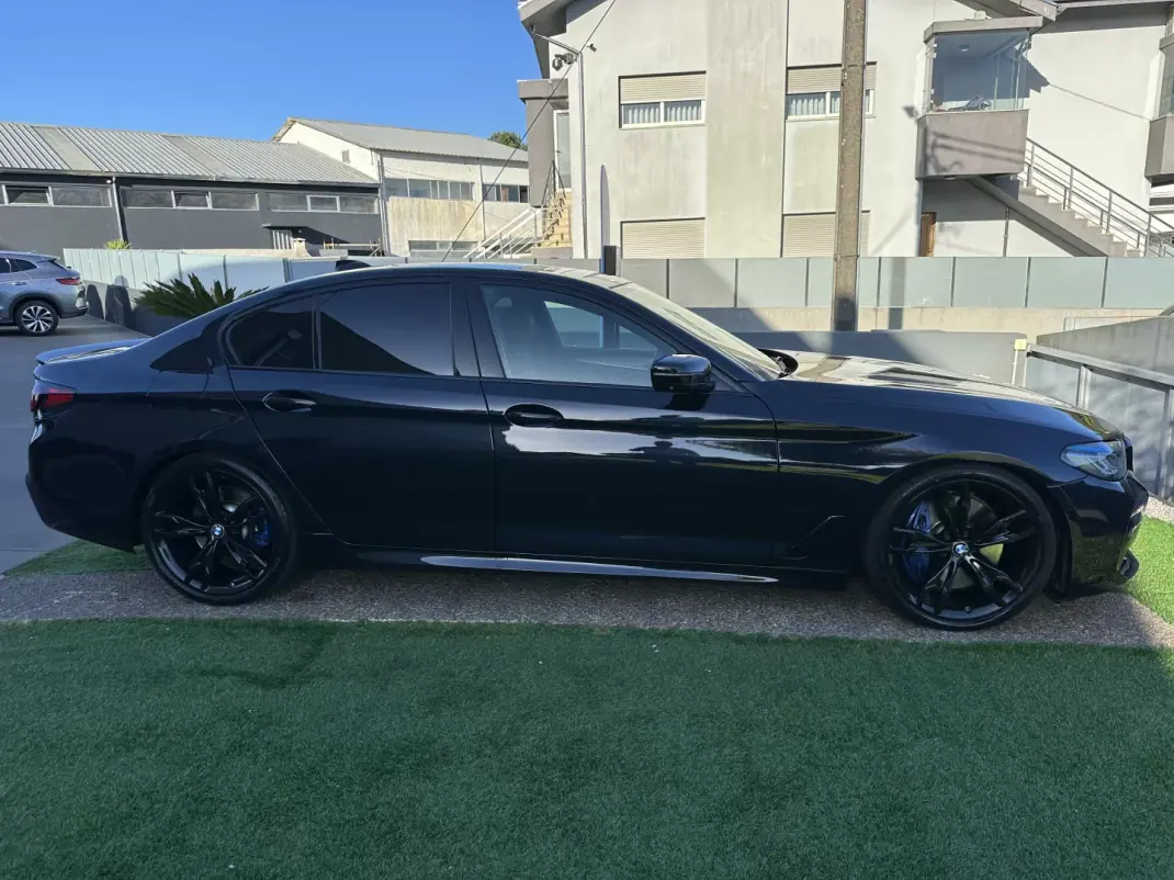 BMW M550d 2017 - 49900 EUR, 150000 km - AUTO.MOTO.pt - 150000km - foto 15 de 54