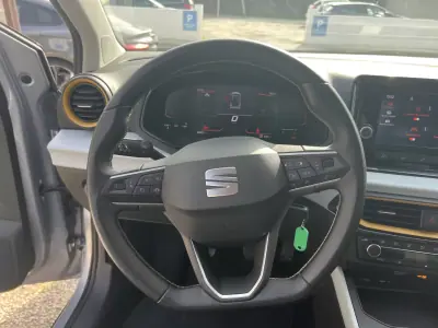 SEAT Arona 2023 - 15990 EUR, 60500 km - AUTO.MOTO.pt - 60500km - foto 13 de 18