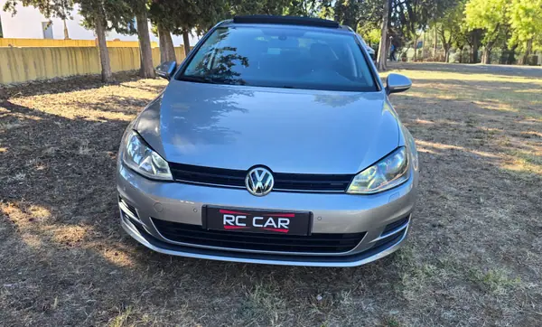 Volkswagen Golf 2013 - 14000 EUR, 141000 km - AUTO.MOTO.pt - 141000km - foto 2 de 12