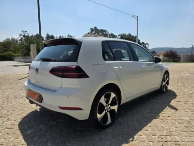Volkswagen Golf 2020 - 21490 EUR, 148000 km - 148000km - foto 11 de 18