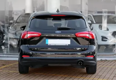 Ford Focus SW 2018 - 15900 EUR, 83000 km - AUTO.MOTO.pt - 83000km - foto 5 de 22