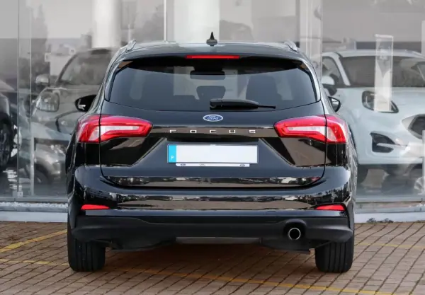 Ford Focus SW 2018 - 15900 EUR, 83000 km - AUTO.MOTO.pt - 83000km - foto 5 de 22